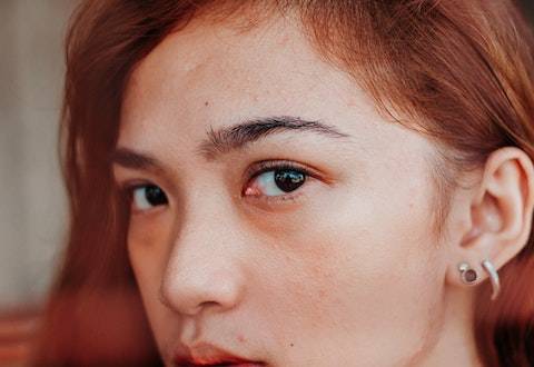女人左眉毛跳是什么预兆