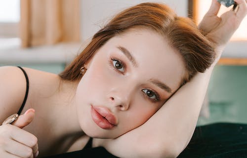 三两八女命几岁有财运